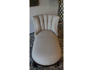 Ava Chaise